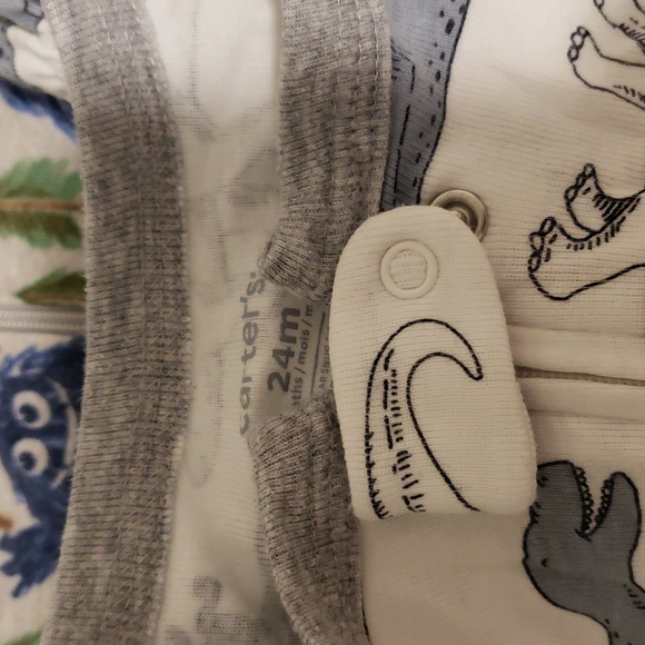 18-24 Months And 2T Sleepers Onesie 5 Pieces - Picture 7 of 10